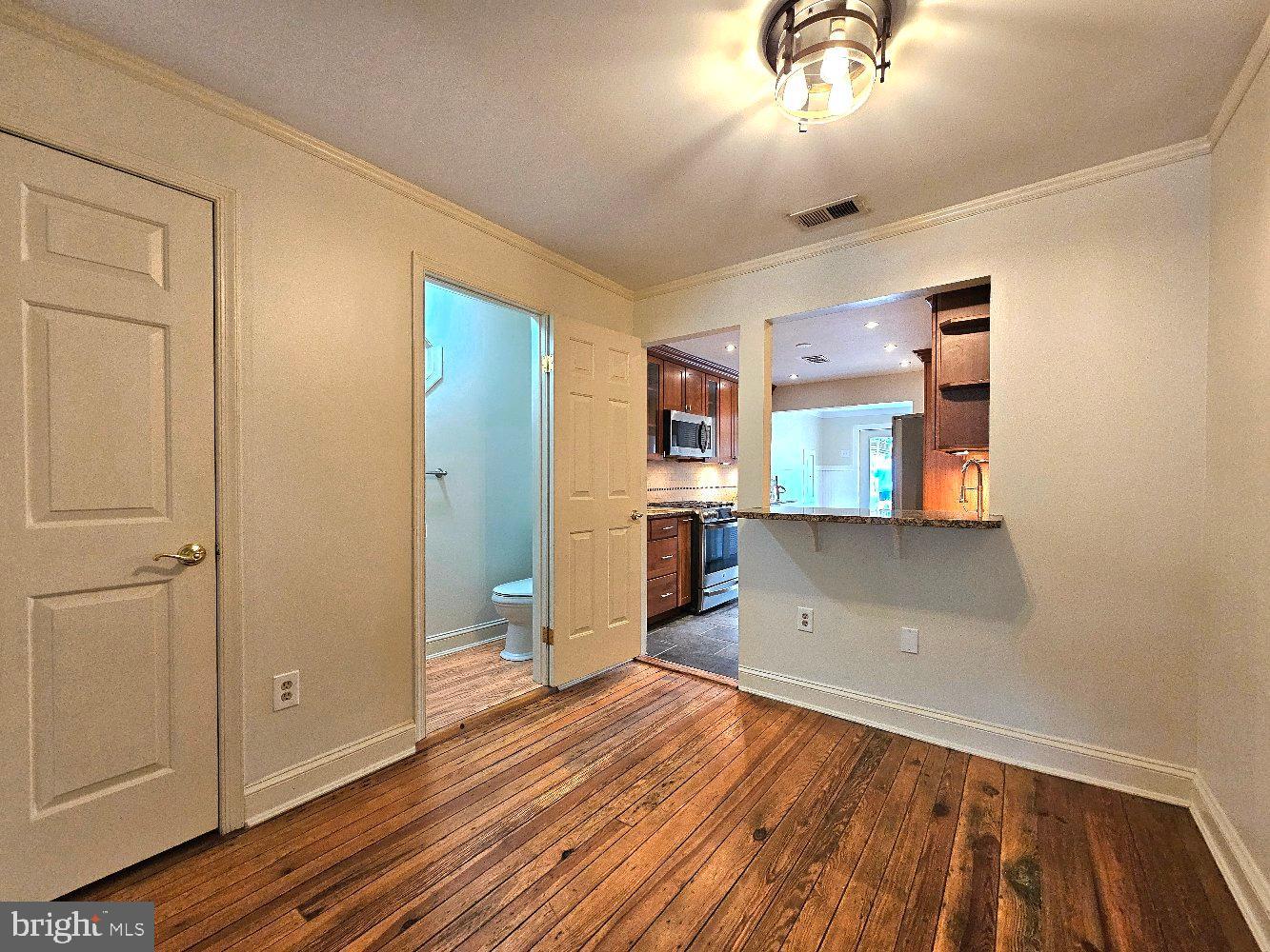 OLD TOWN ALEXANDRIA - Residential Lease