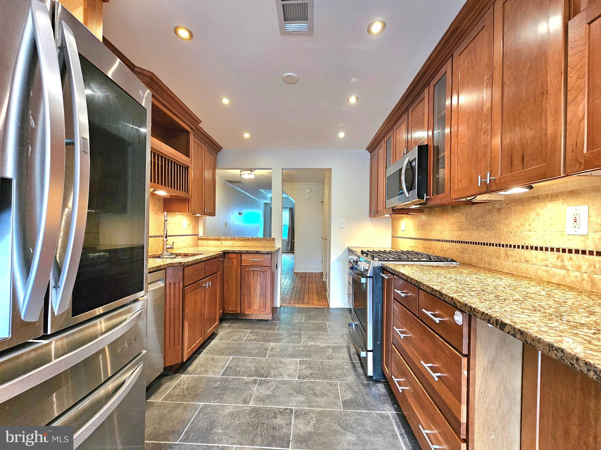 OLD TOWN ALEXANDRIA - Residential Lease