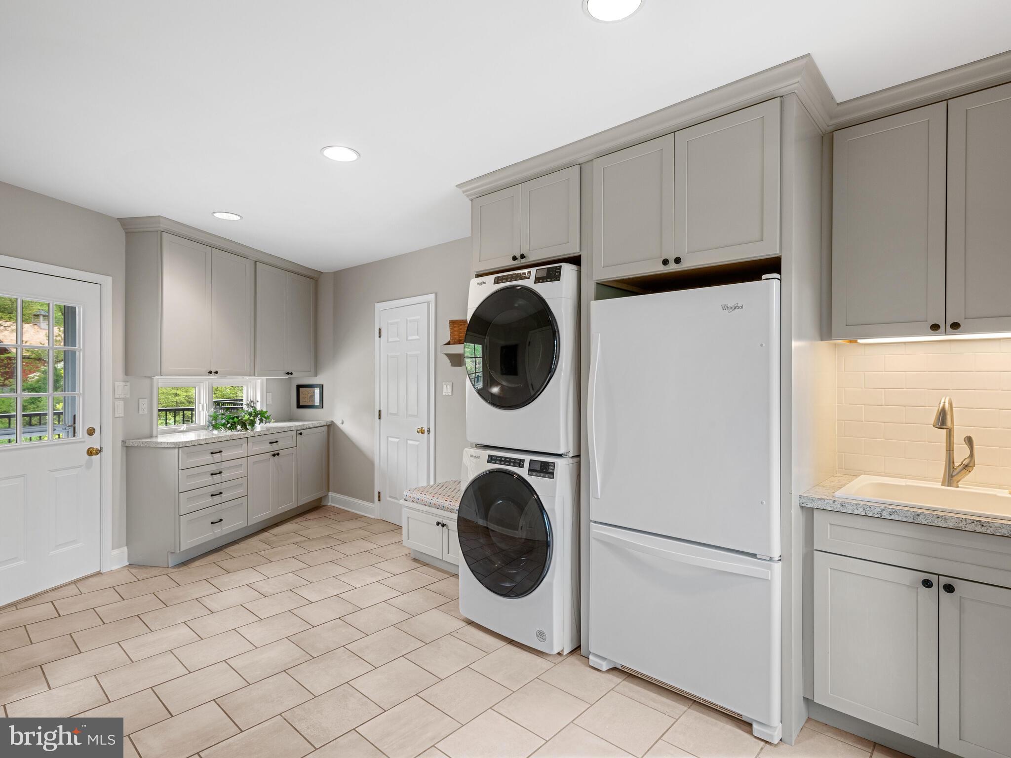 SUNWOOD FARM - Residential