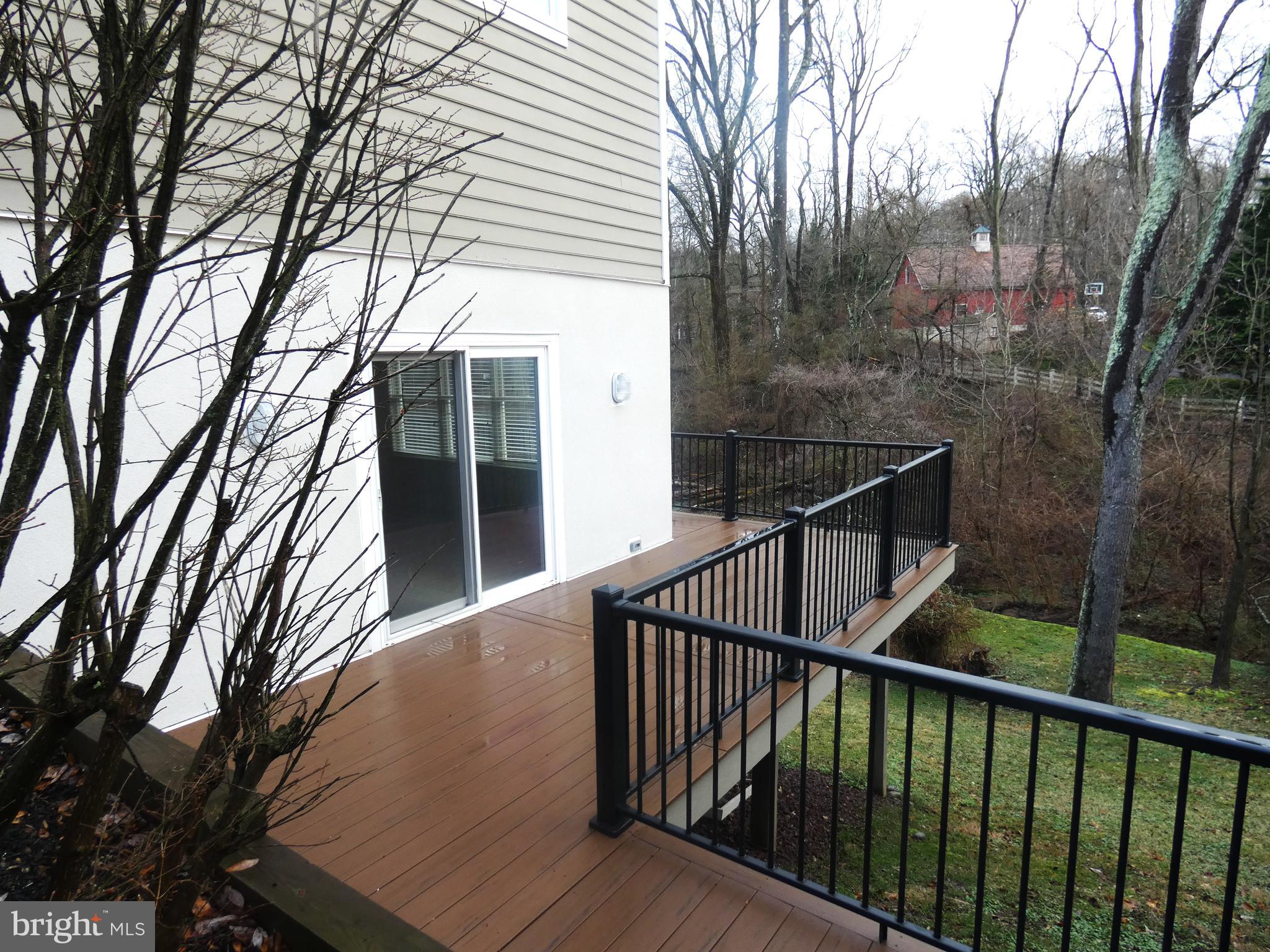 SUNWOOD FARM - Residential