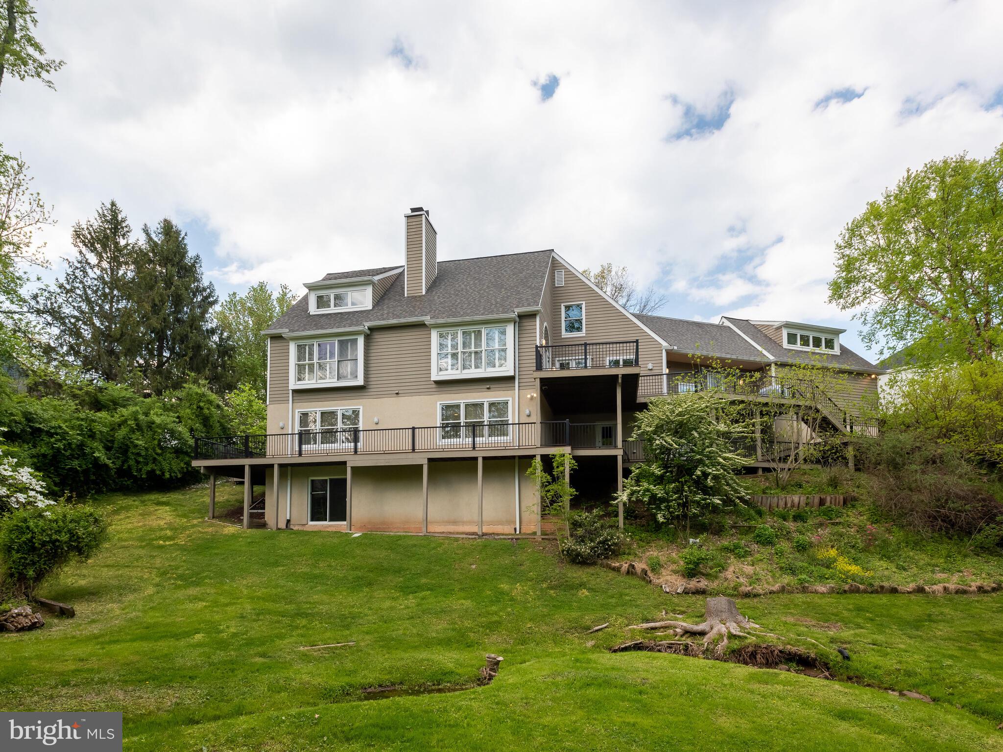 SUNWOOD FARM - Residential