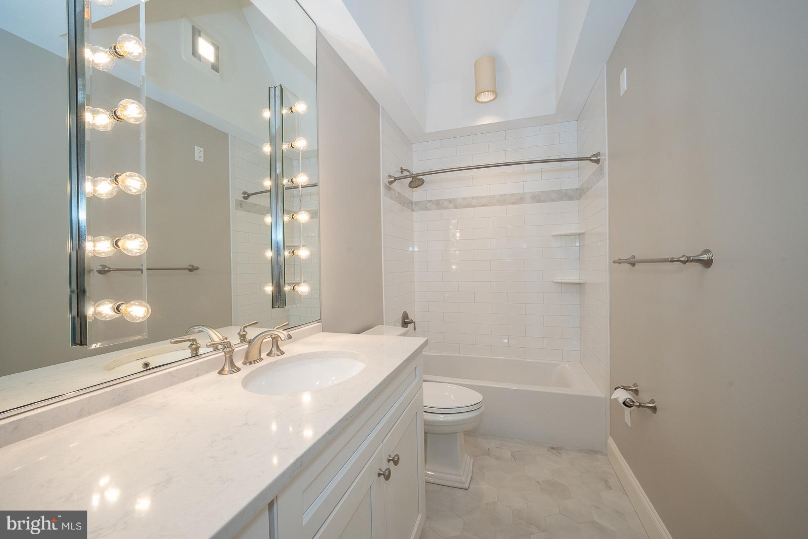 SUNWOOD FARM - Residential