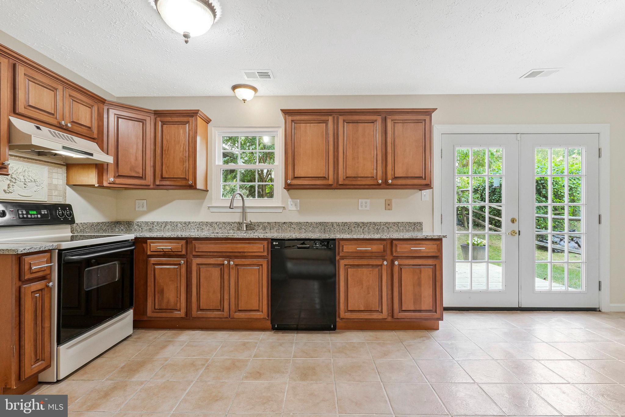 HUNTINGTON - Residential