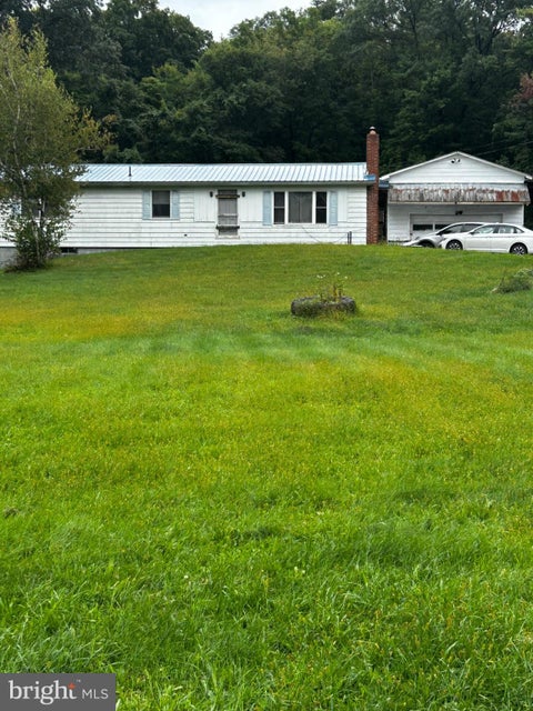 Homes For Sale - 9378 Fort Robinson Road<br/> Perry County, ICKESBURG, PA 17037
