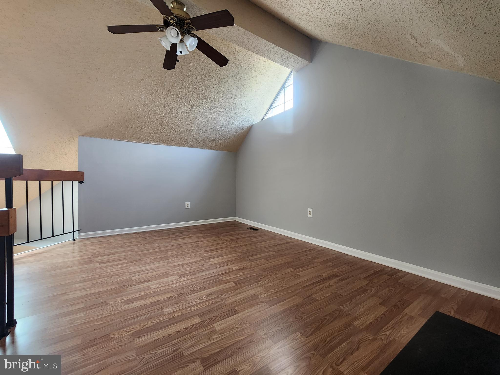 THE TIERS OF LAUREL LAKE - Residential Lease