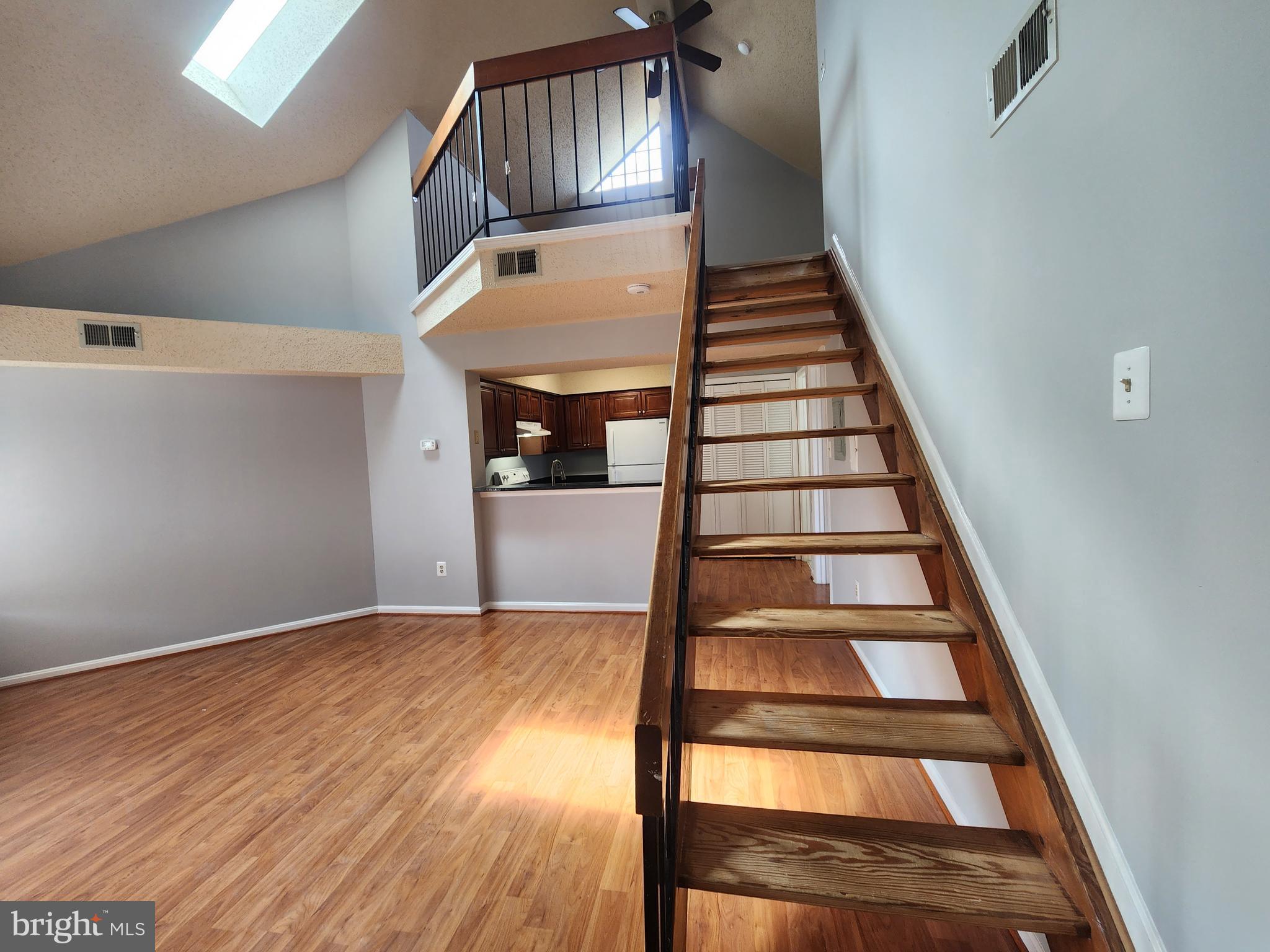 THE TIERS OF LAUREL LAKE - Residential Lease