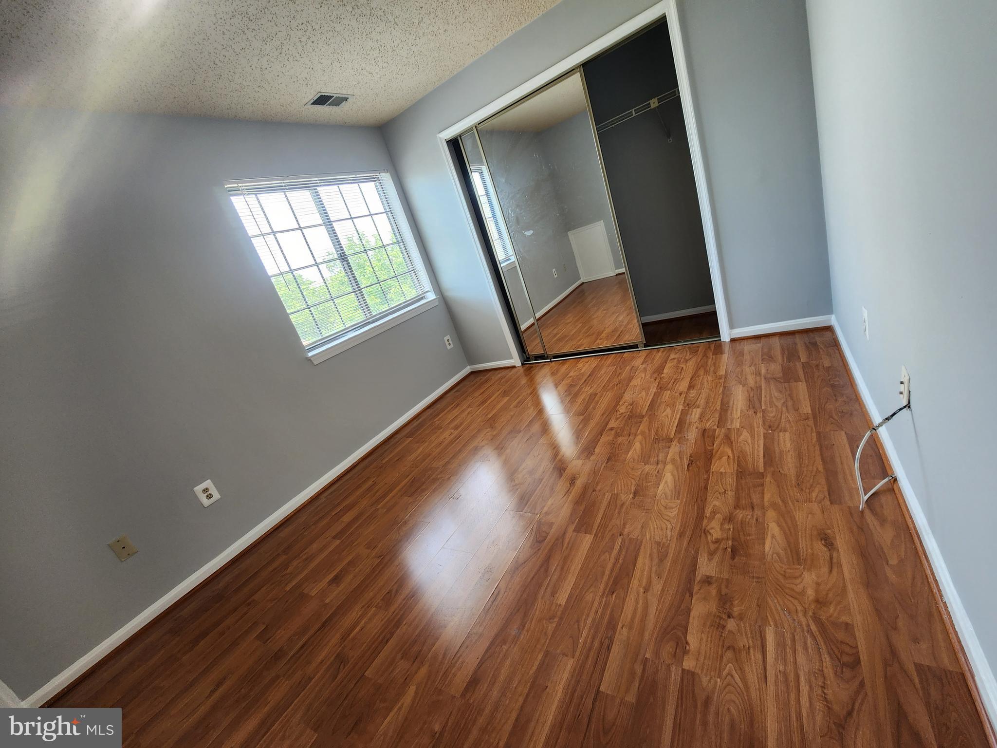 THE TIERS OF LAUREL LAKE - Residential Lease