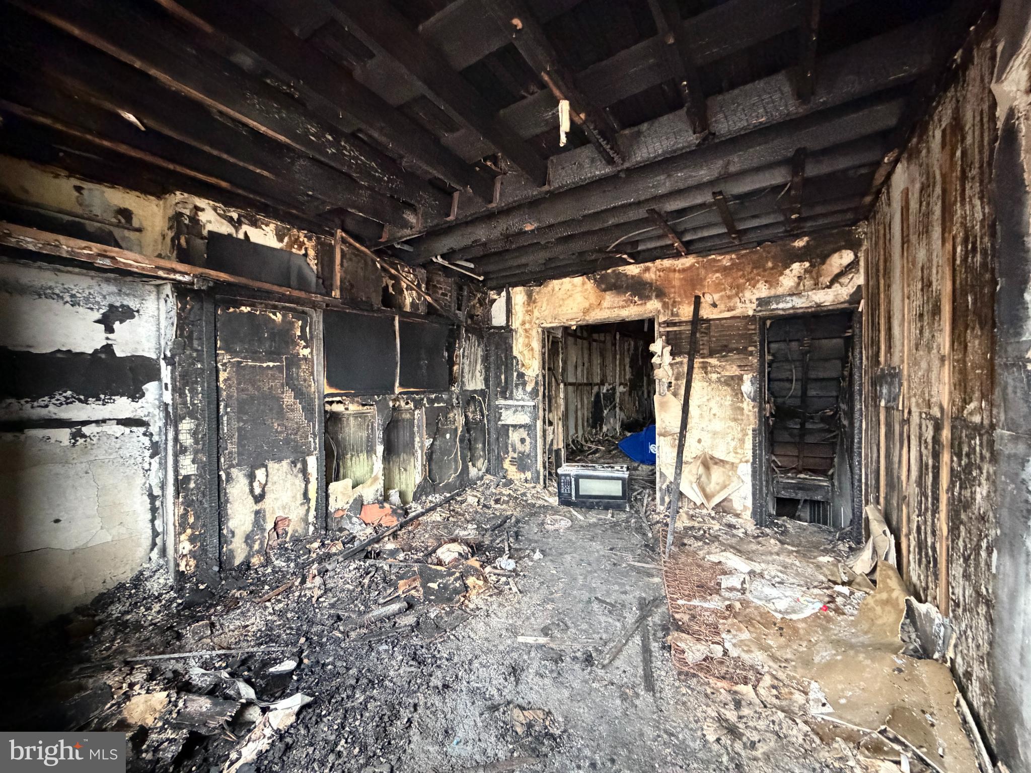 ELLWOOD PARK - Residential