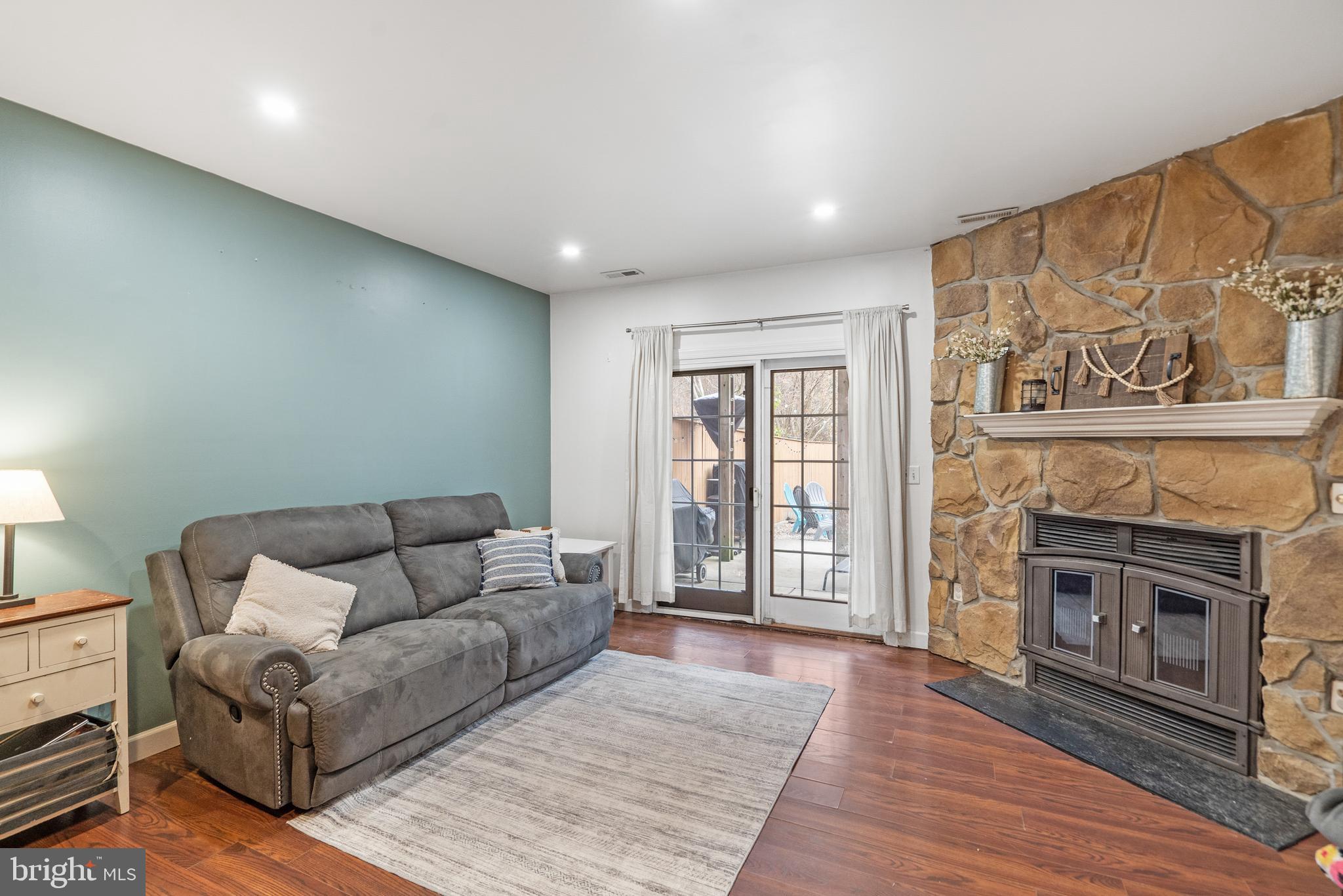 WALNUT RIDGE - Residential