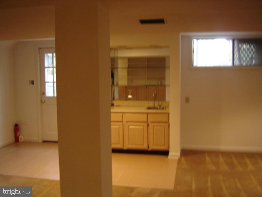 MOSBY WOODS - Residential