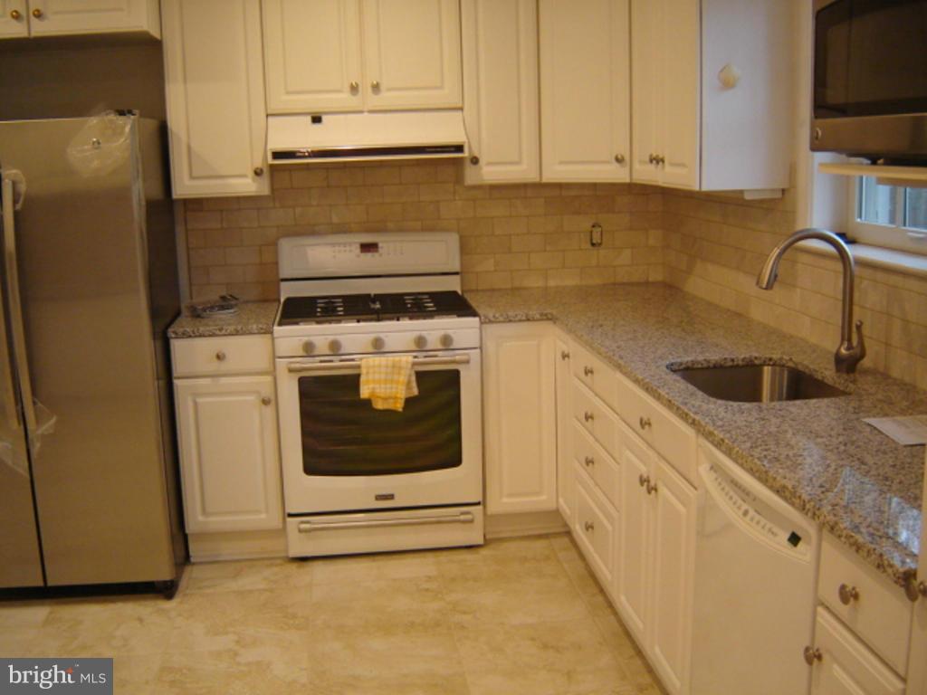 MOSBY WOODS - Residential