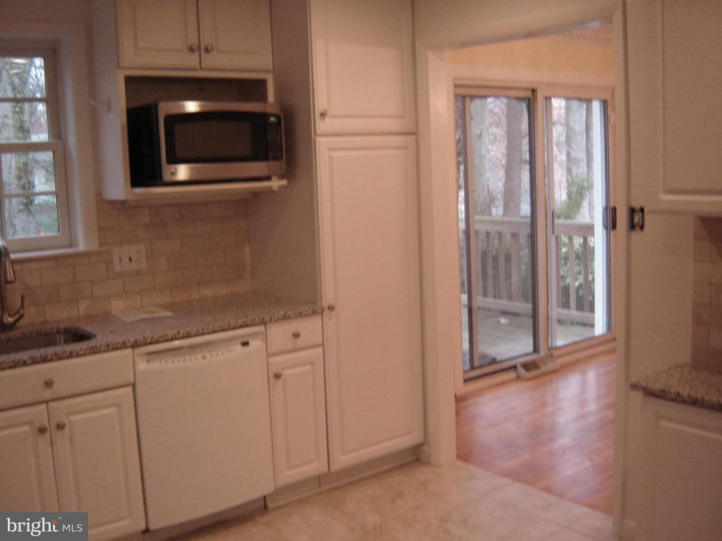 MOSBY WOODS - Residential