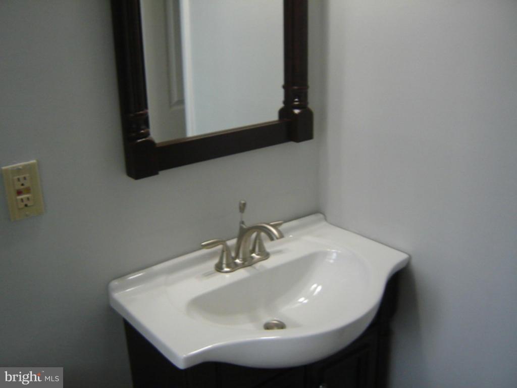 MOSBY WOODS - Residential