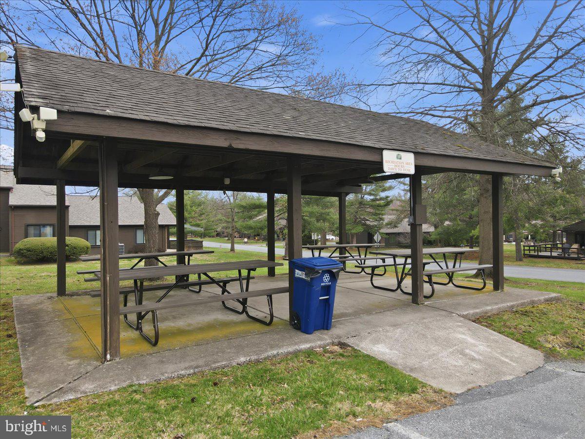 PINE BROOK - Residential