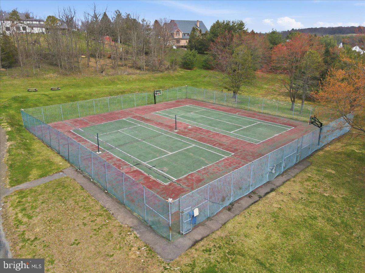 PINE BROOK - Residential