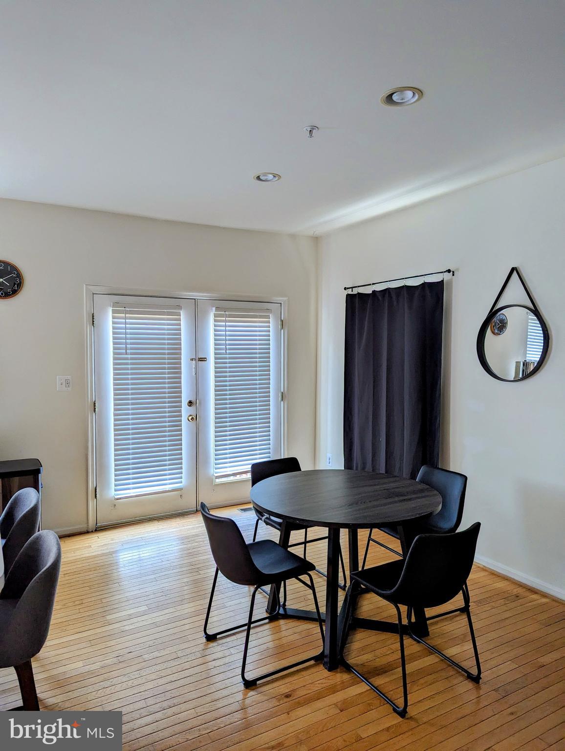 PINEY ORCHARD - Residential Lease