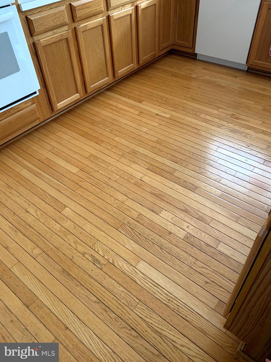 PINEY ORCHARD - Residential Lease