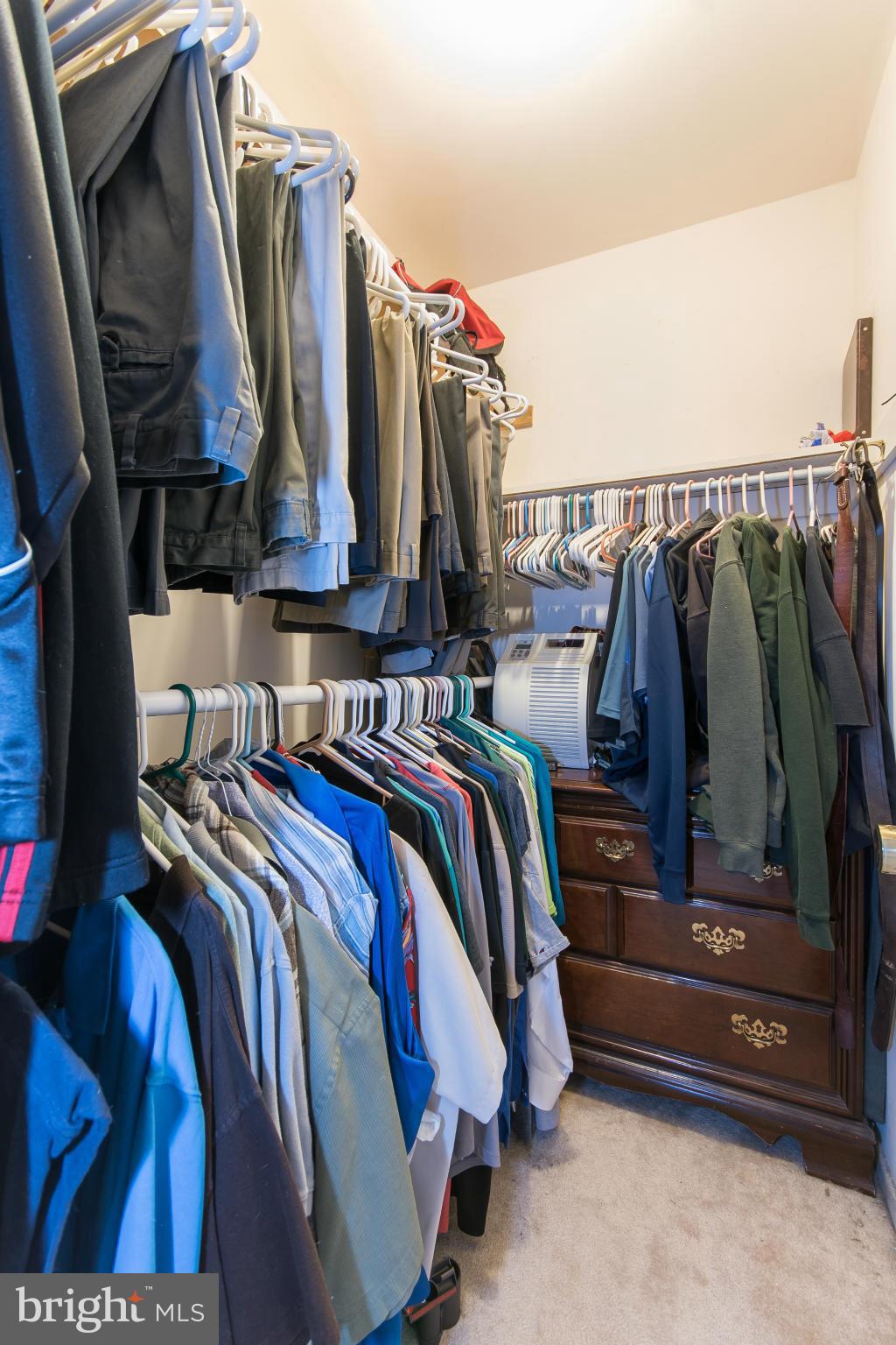 MOSBY WOODS - Residential