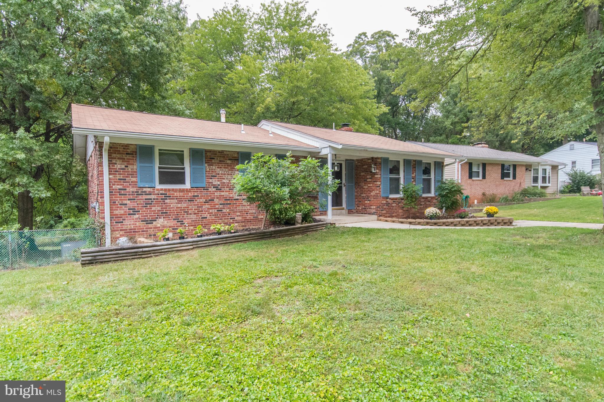 MOSBY WOODS - Residential