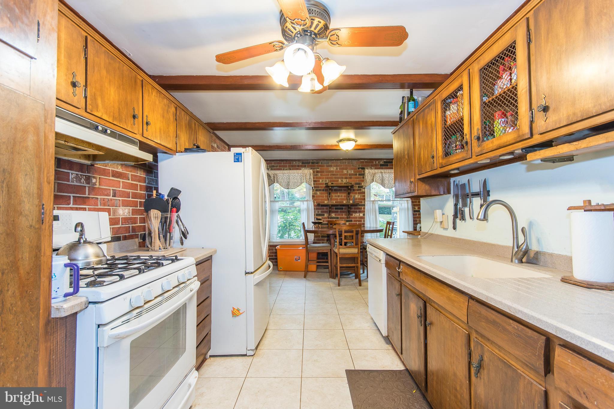 MOSBY WOODS - Residential