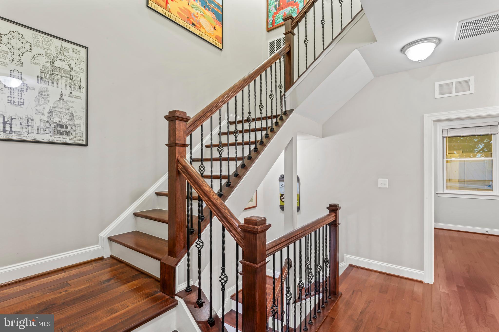 MAXWELL SQUARE - Residential