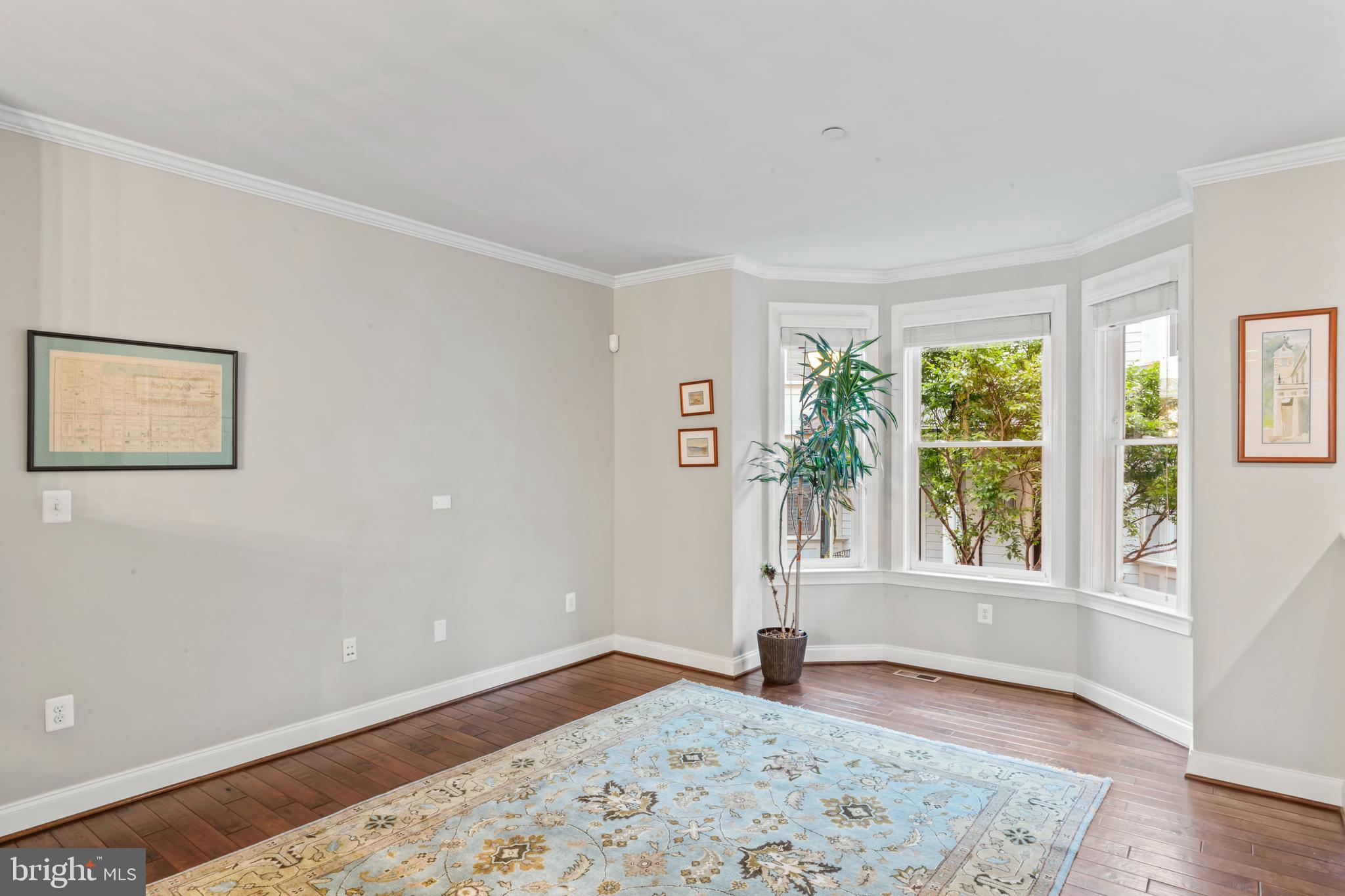 MAXWELL SQUARE - Residential