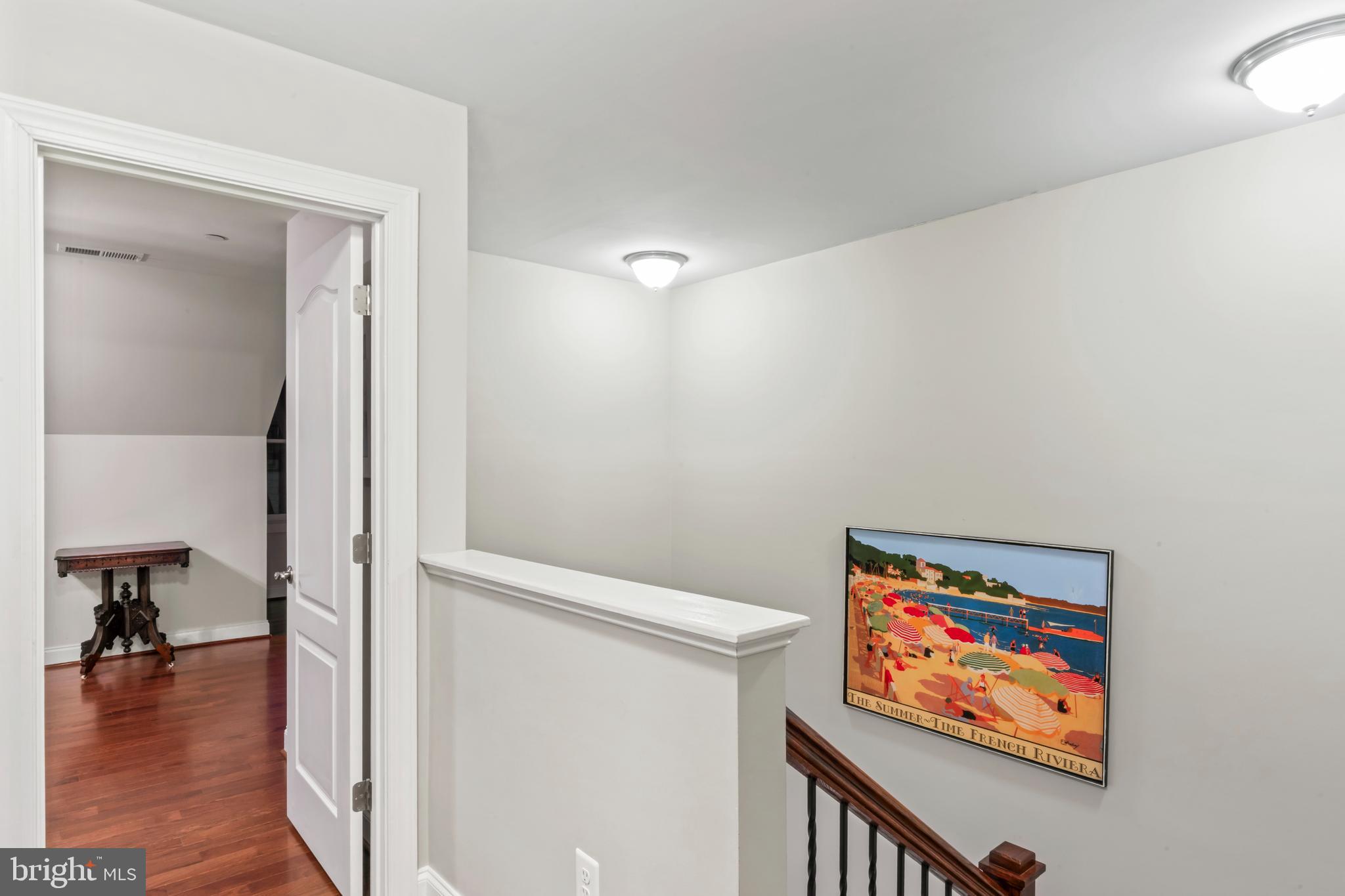 MAXWELL SQUARE - Residential