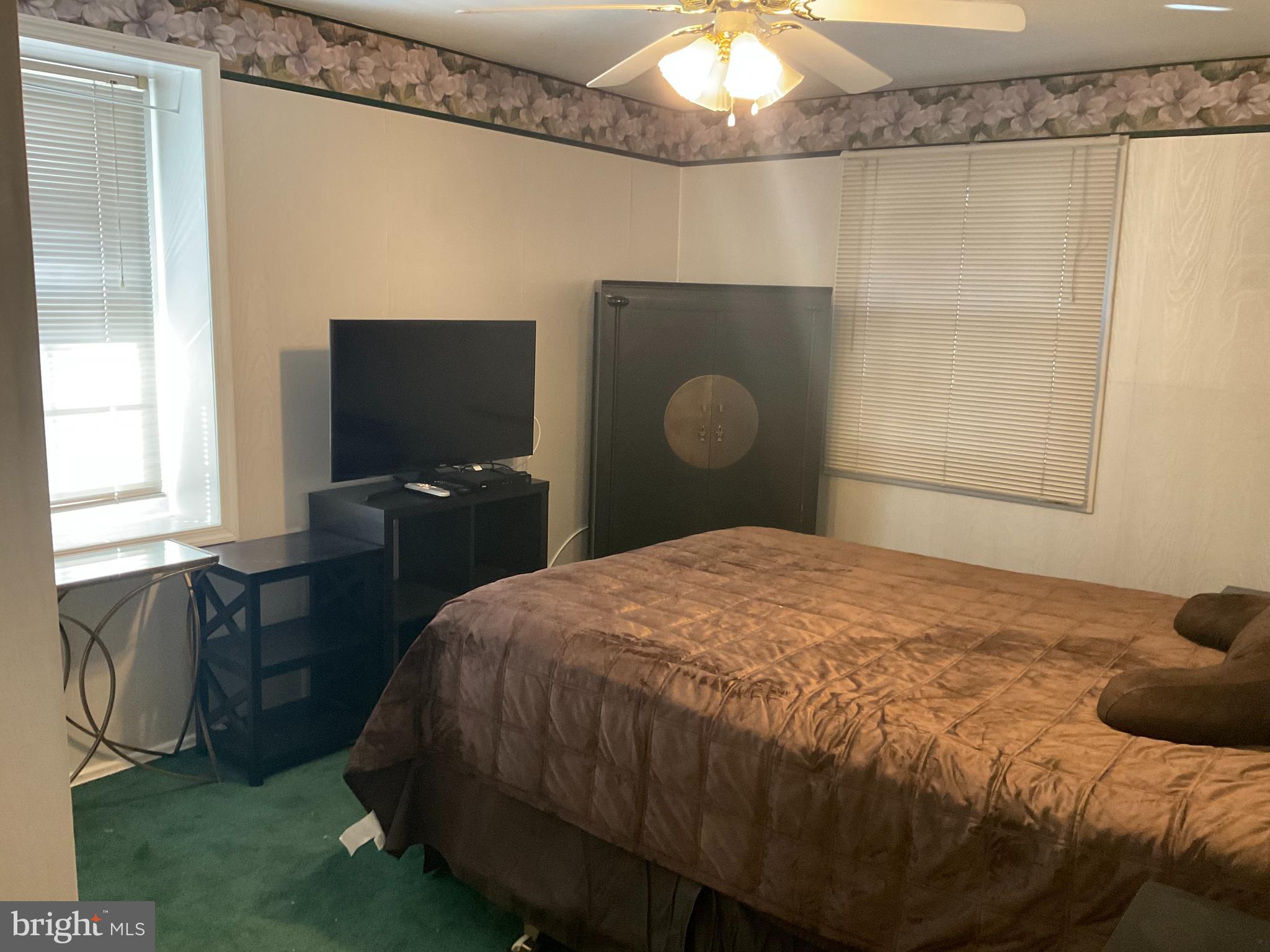 3203 PINEFIELD CIRCLE