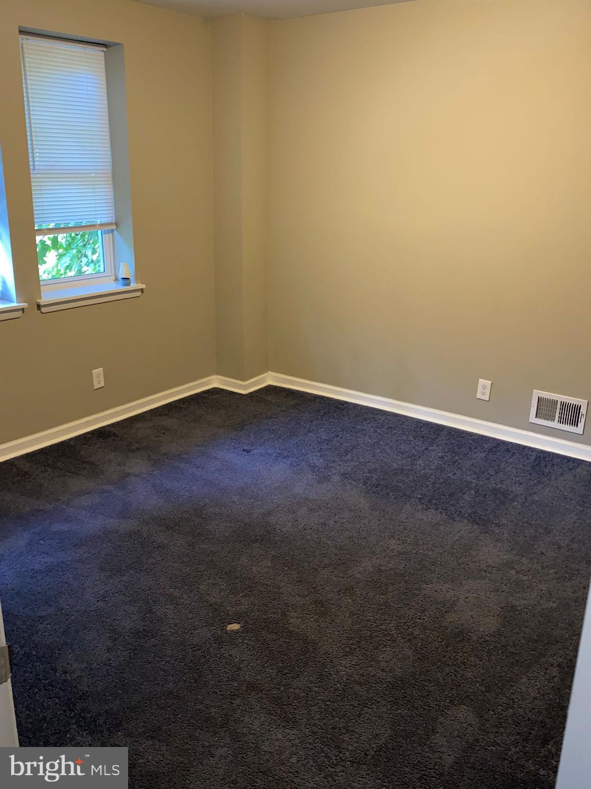 REISTERSTOWN STATION - Residential Lease