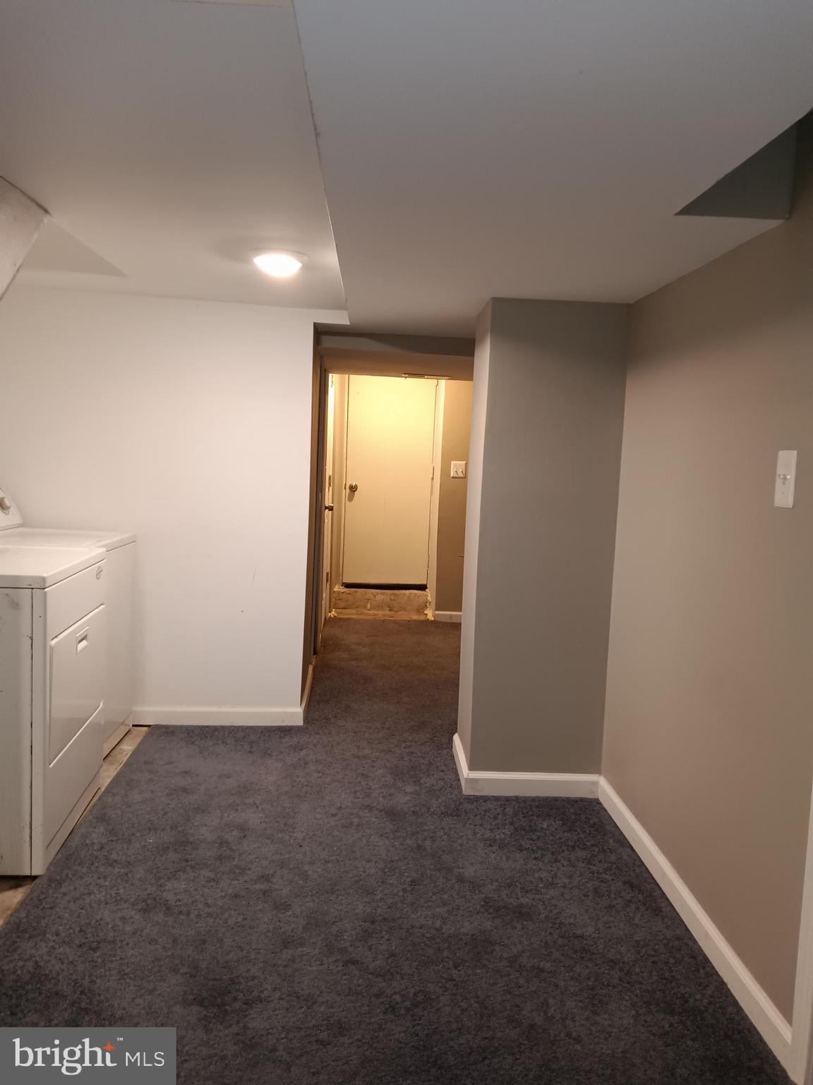 REISTERSTOWN STATION - Residential Lease