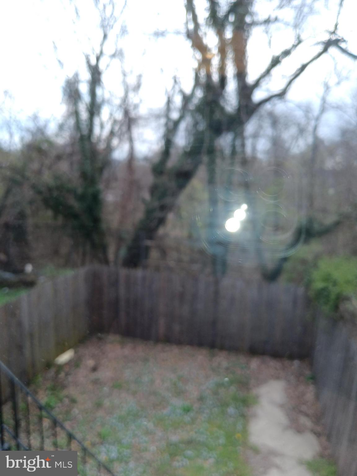 REISTERSTOWN STATION - Residential Lease