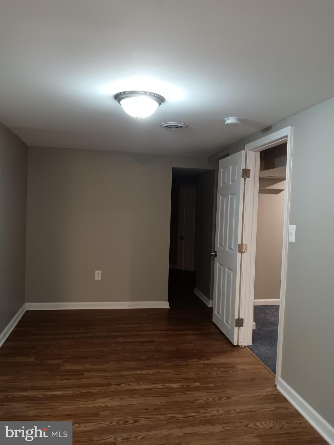 REISTERSTOWN STATION - Residential Lease