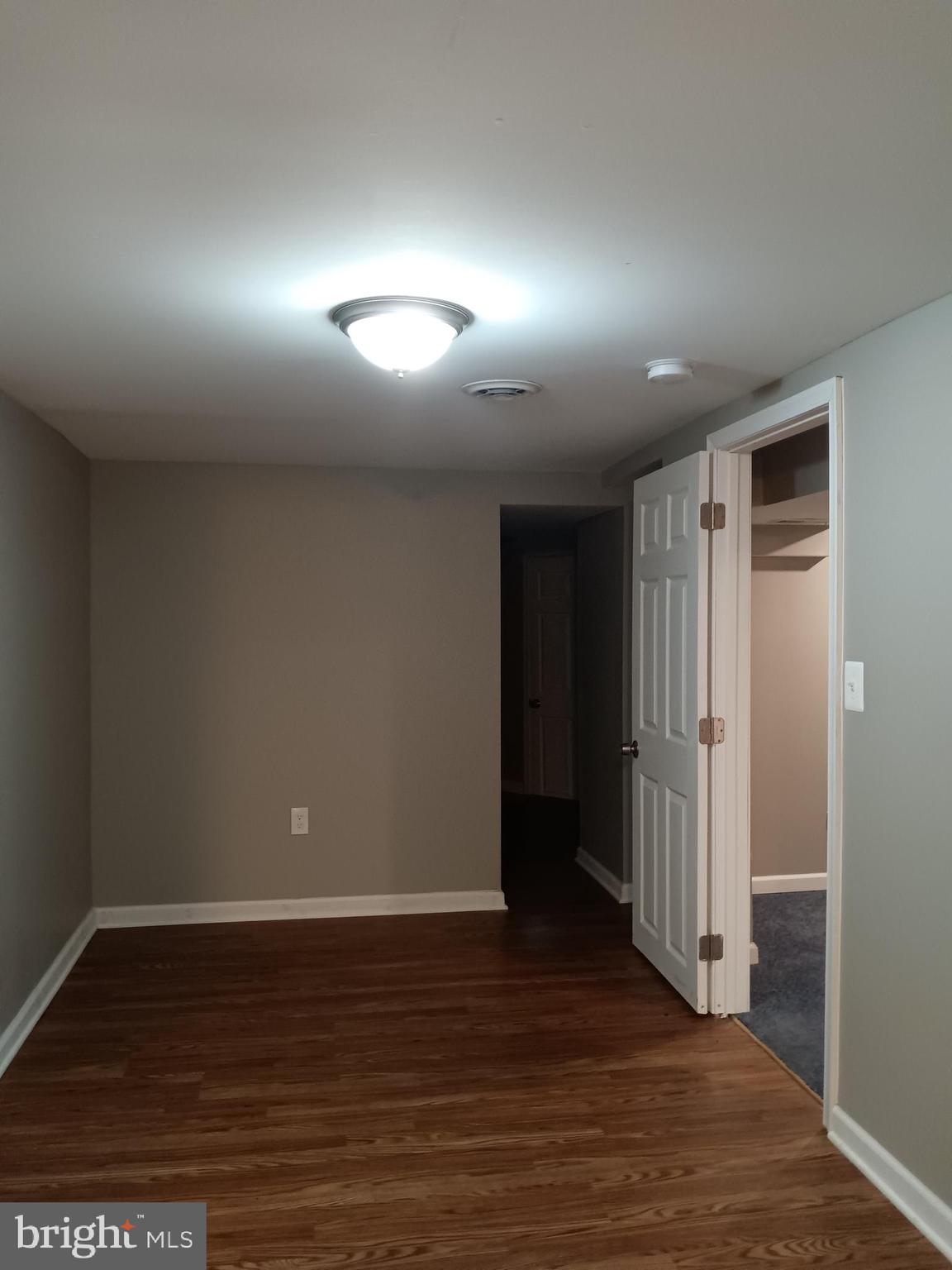 REISTERSTOWN STATION - Residential Lease