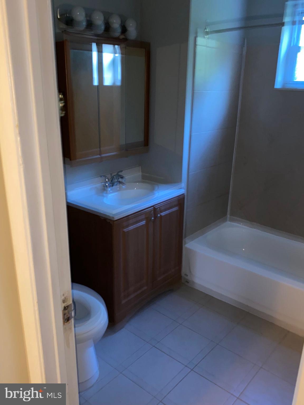 REISTERSTOWN STATION - Residential Lease