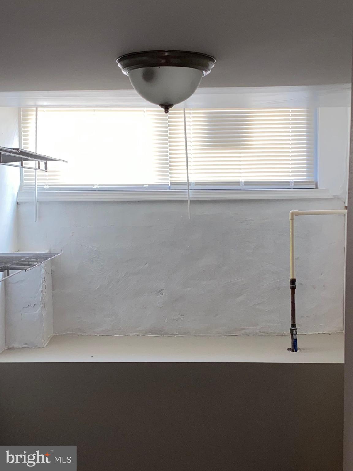 REISTERSTOWN STATION - Residential Lease