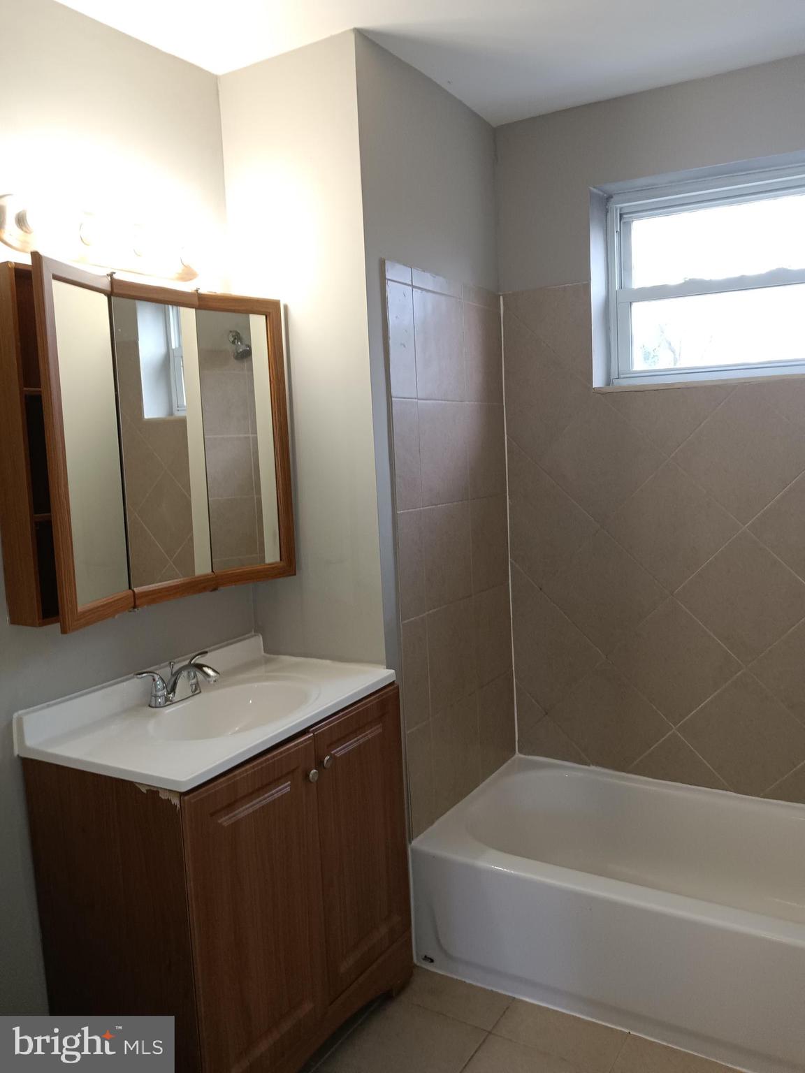 REISTERSTOWN STATION - Residential Lease