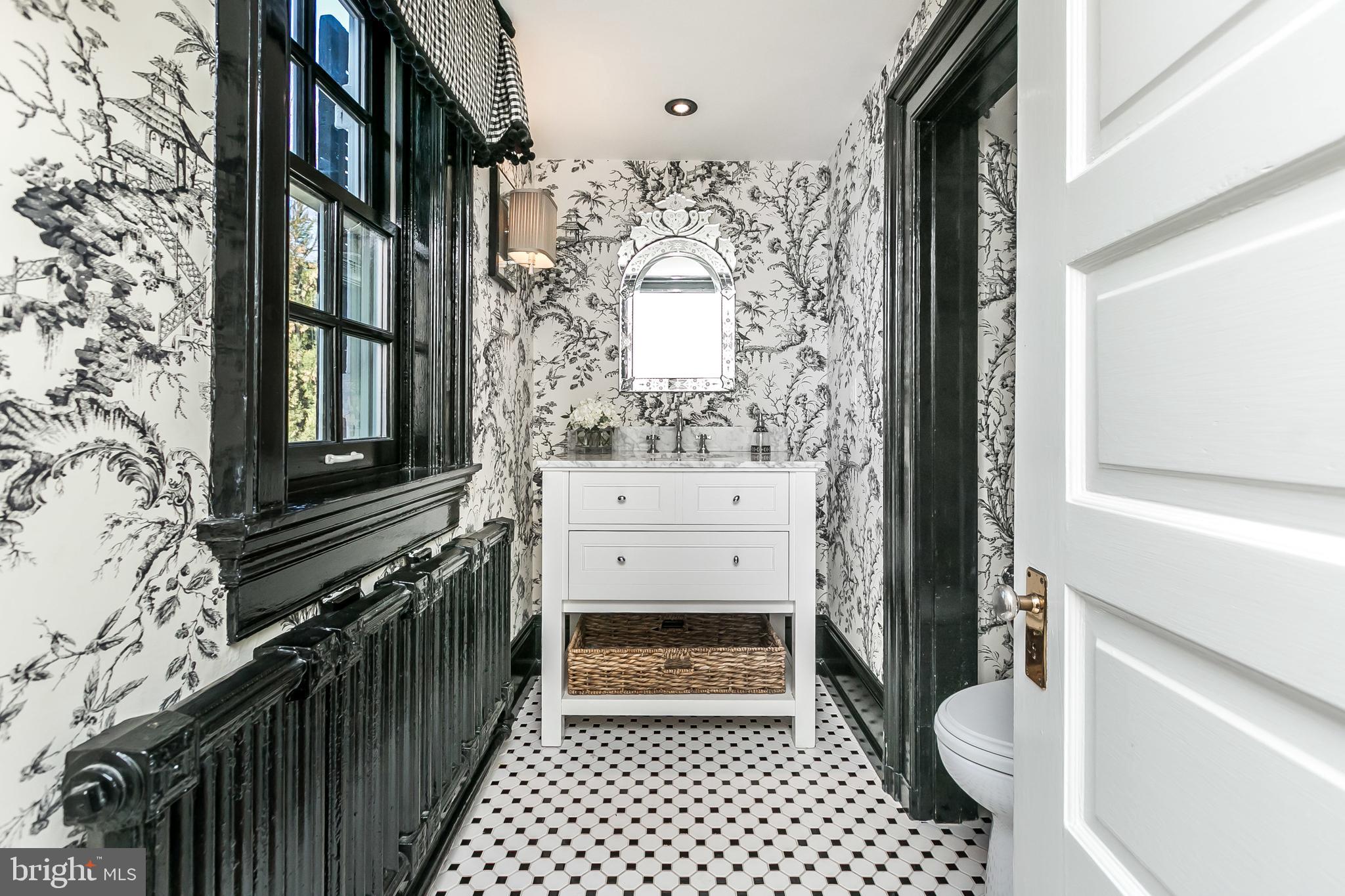 ROLAND PARK - Residential