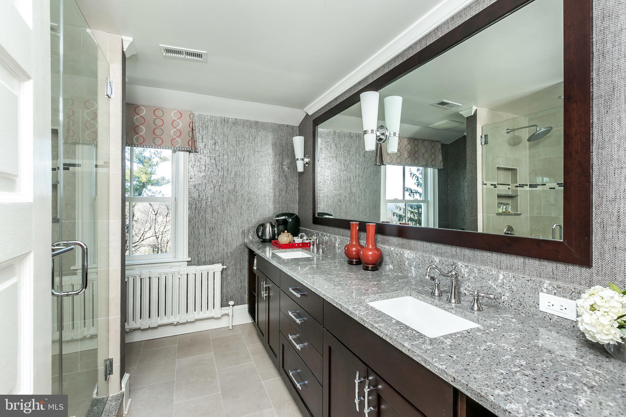 ROLAND PARK - Residential