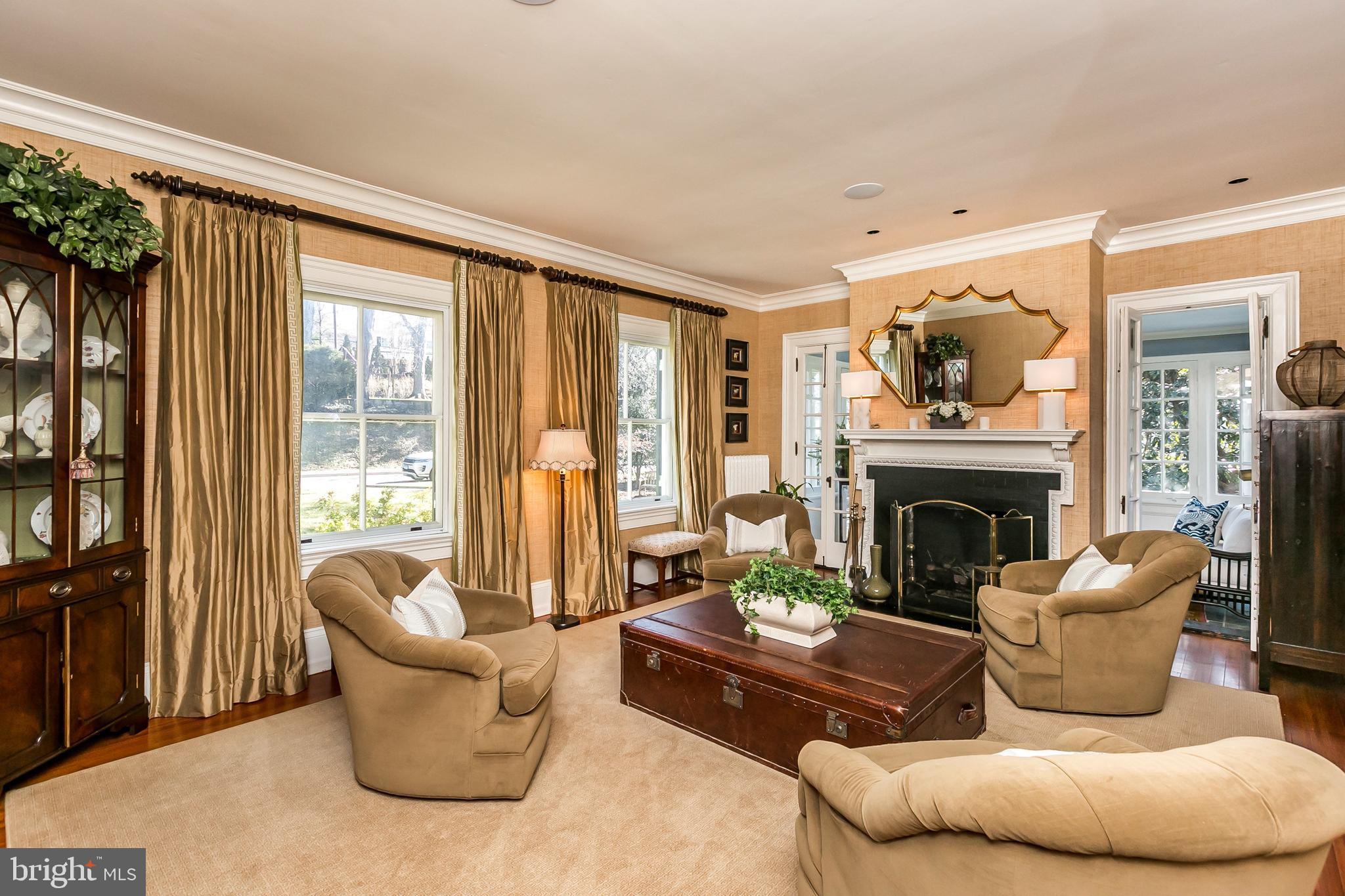 ROLAND PARK - Residential