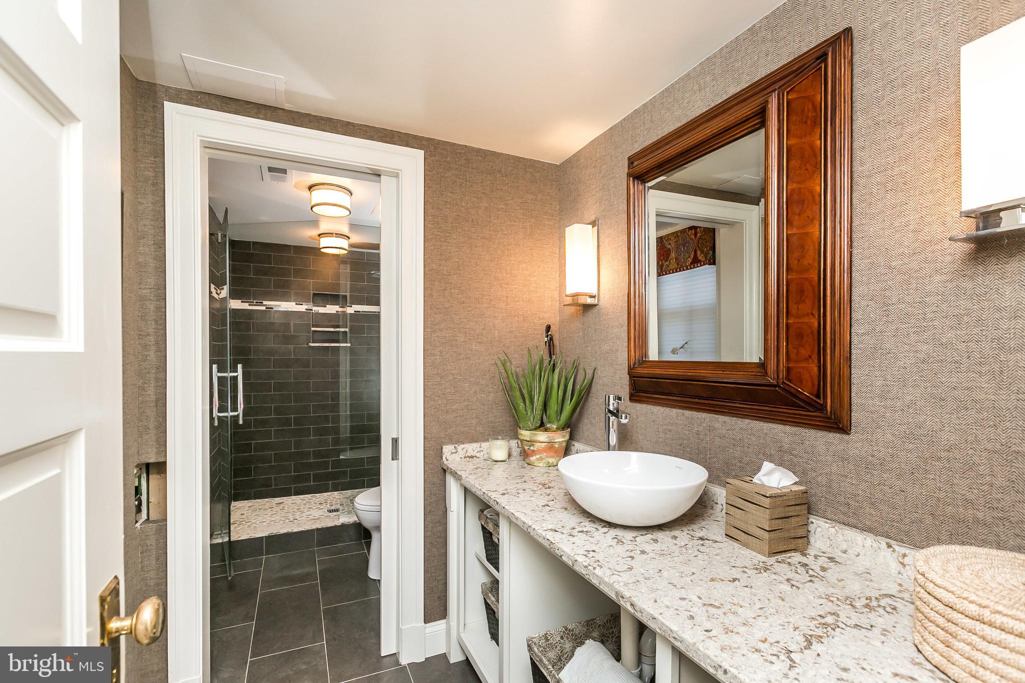 ROLAND PARK - Residential