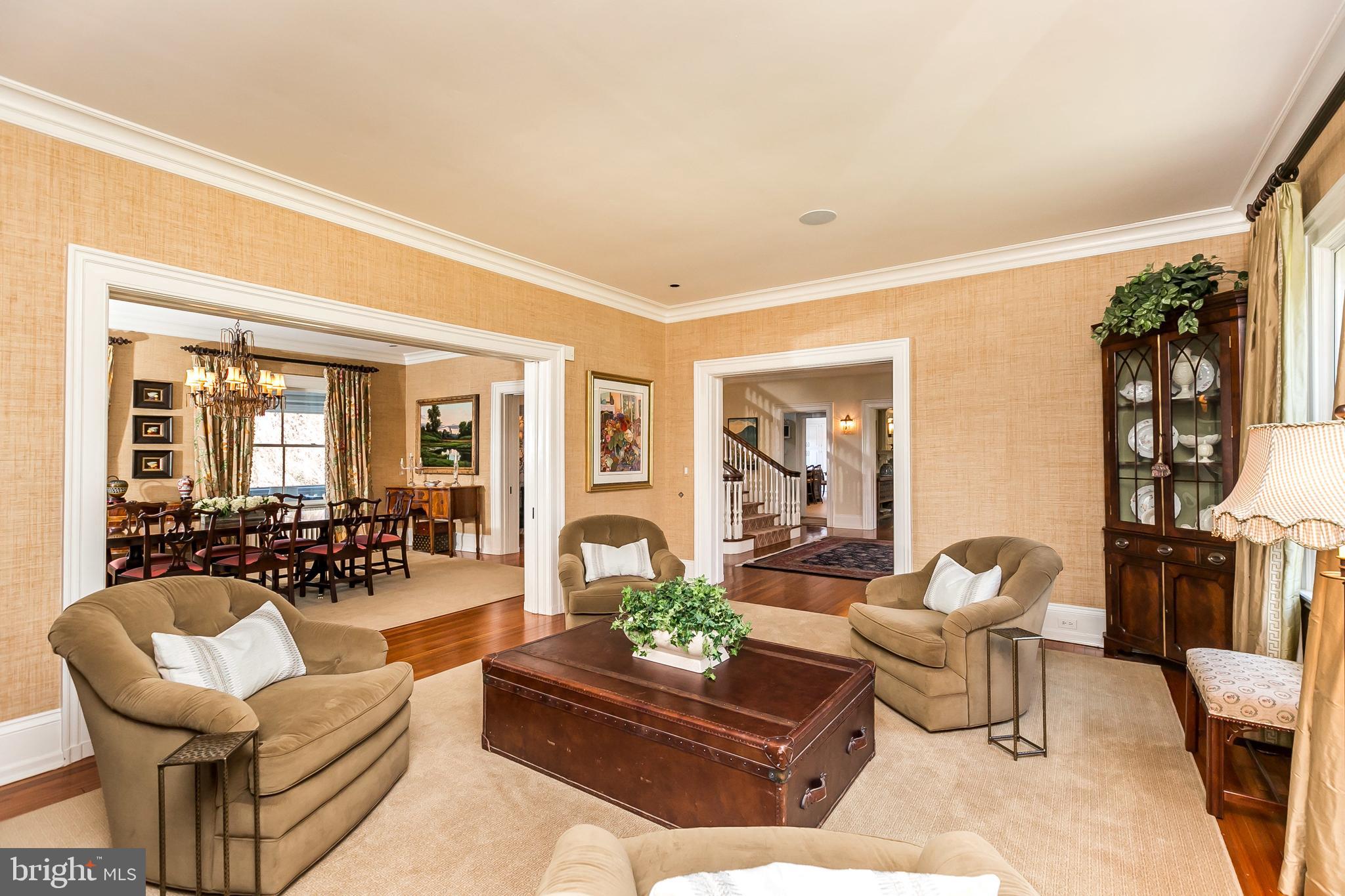 ROLAND PARK - Residential