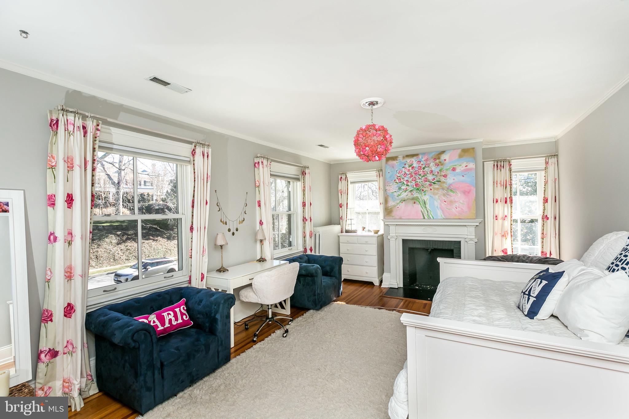 ROLAND PARK - Residential