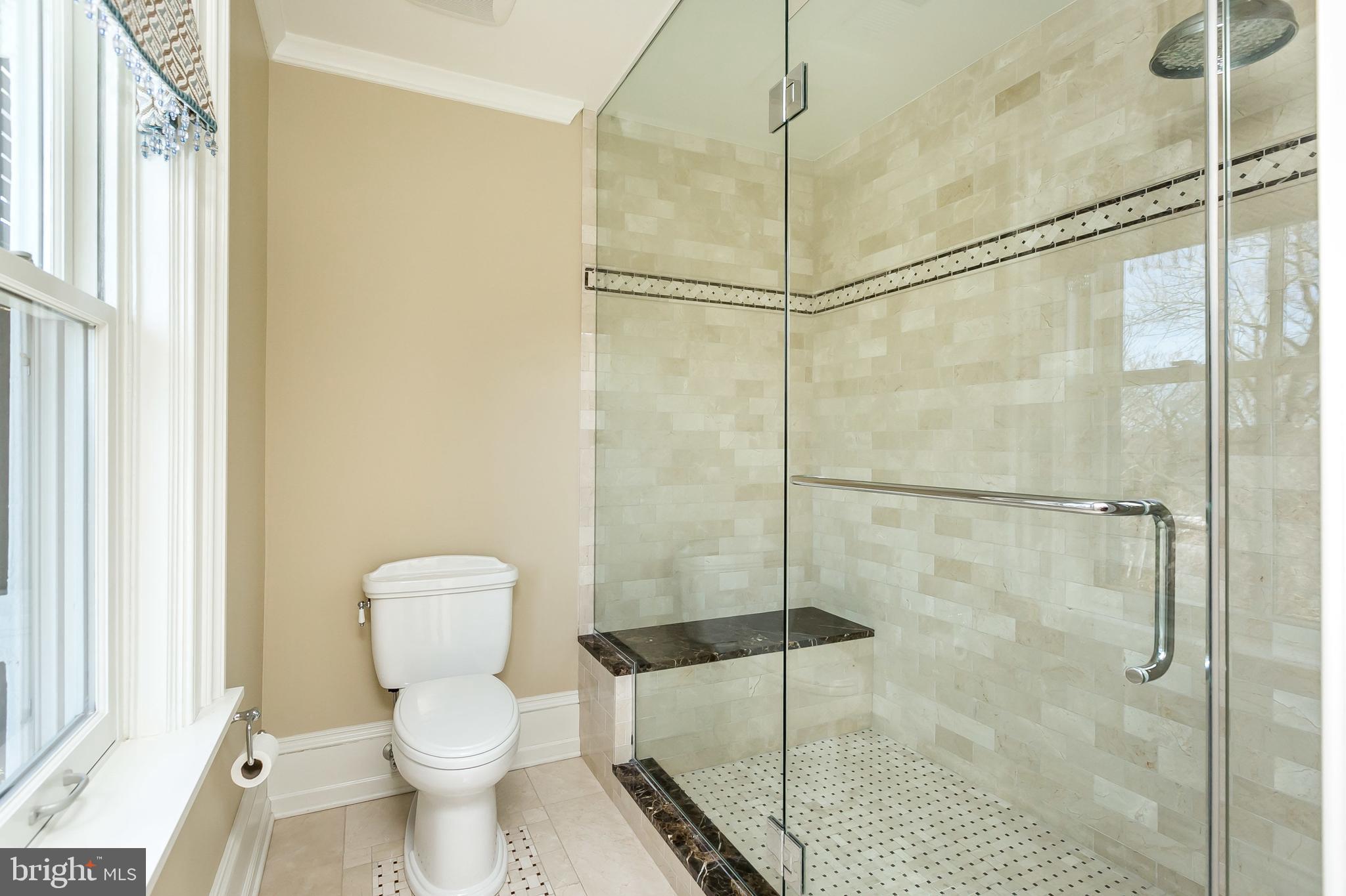 ROLAND PARK - Residential