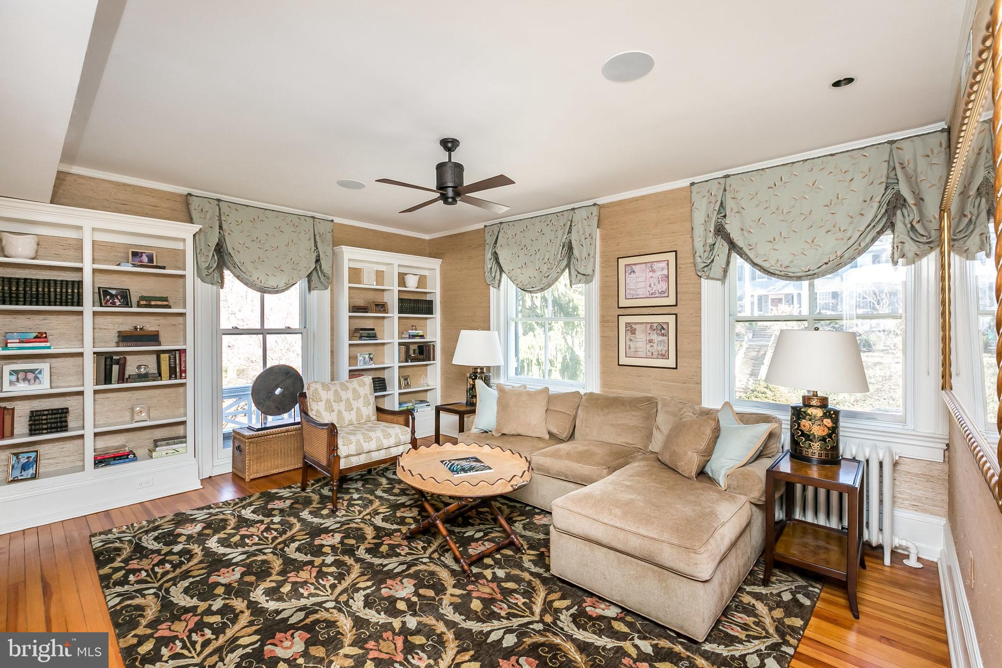 ROLAND PARK - Residential