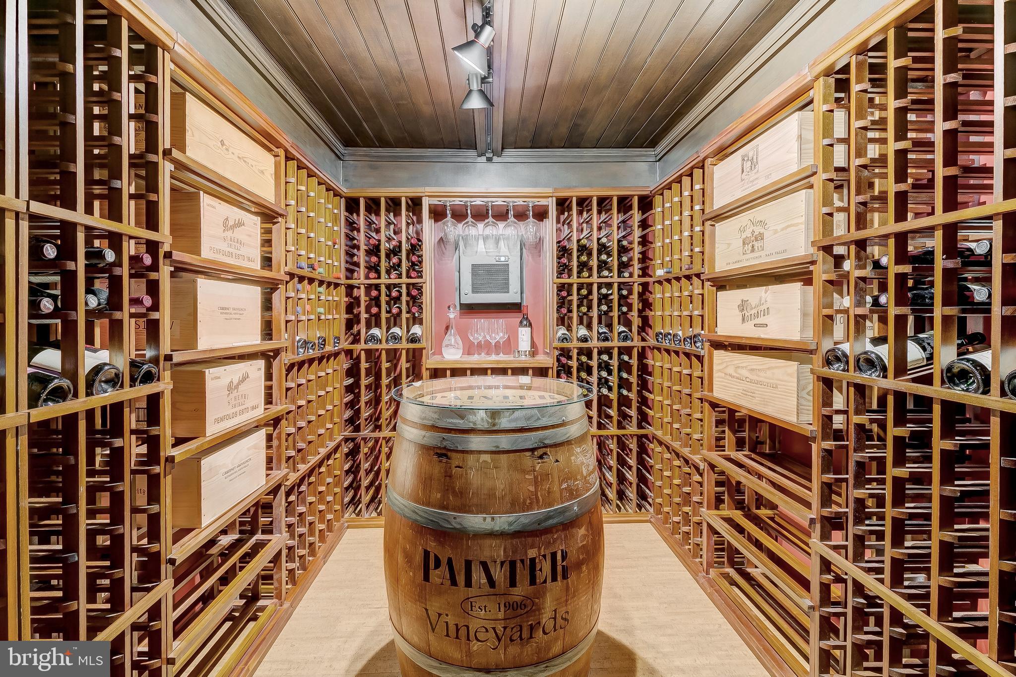 ROLAND PARK - Residential