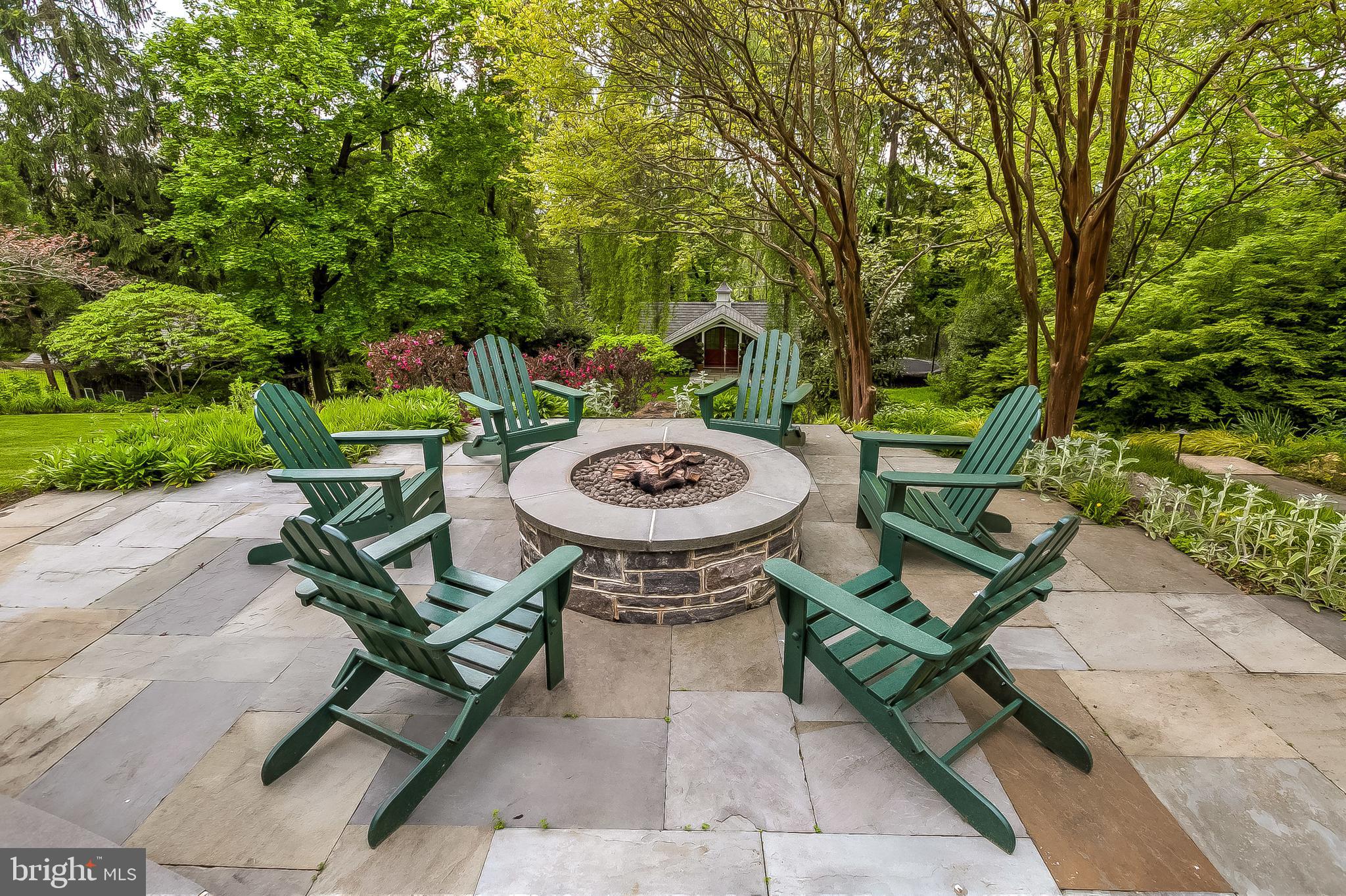 ROLAND PARK - Residential