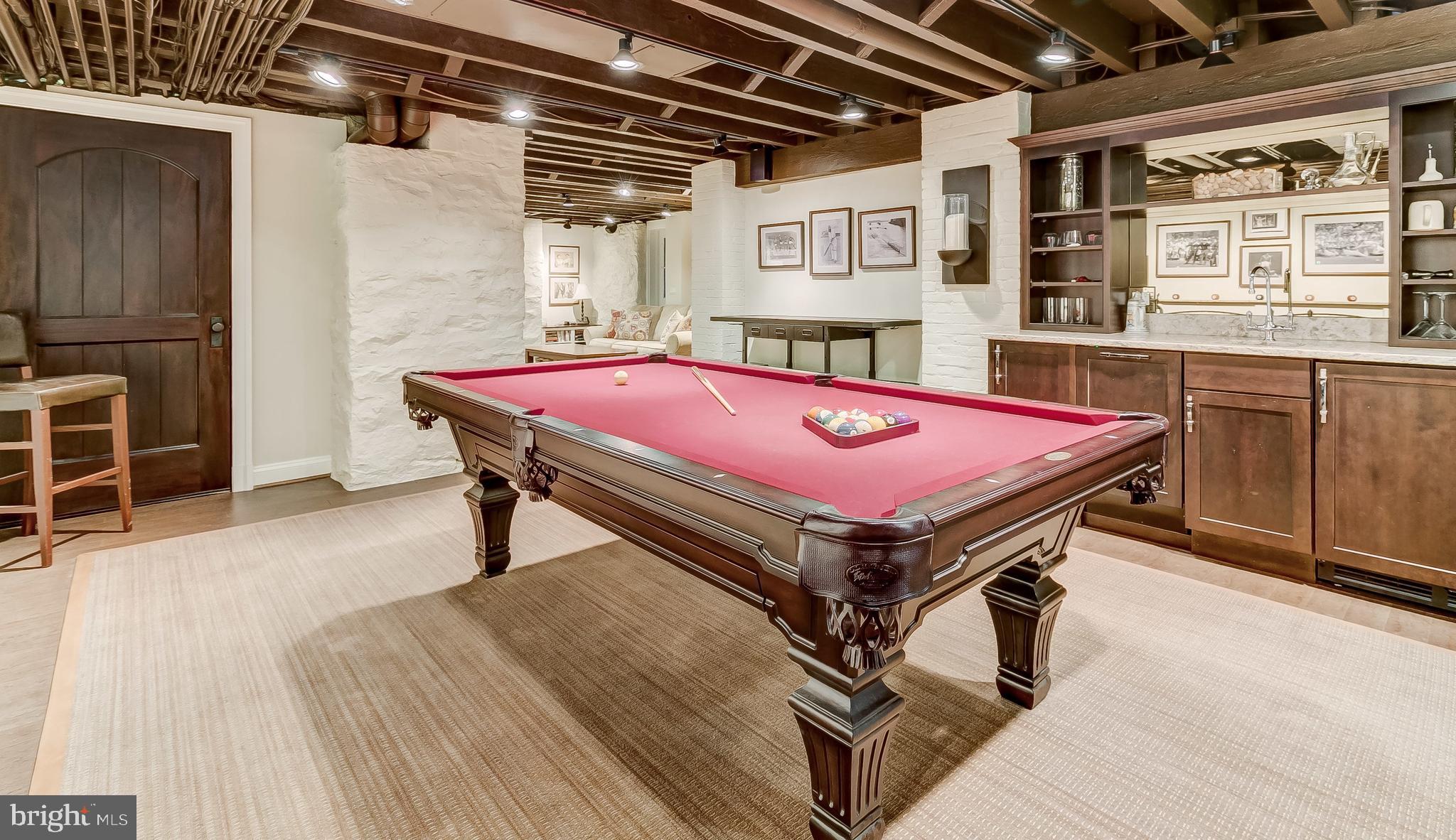 ROLAND PARK - Residential