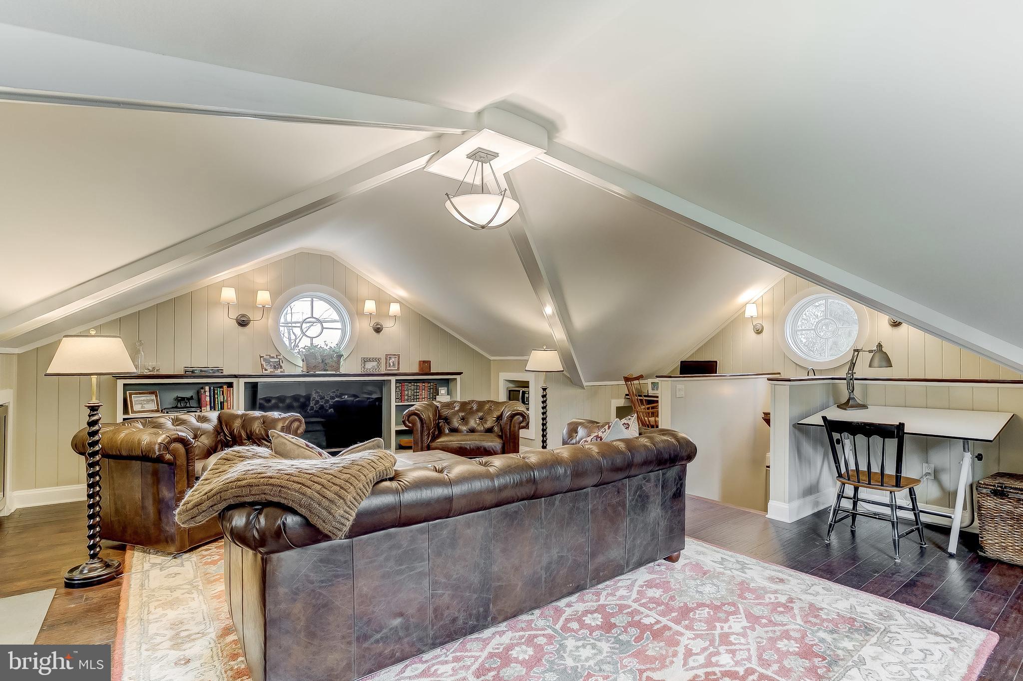 ROLAND PARK - Residential