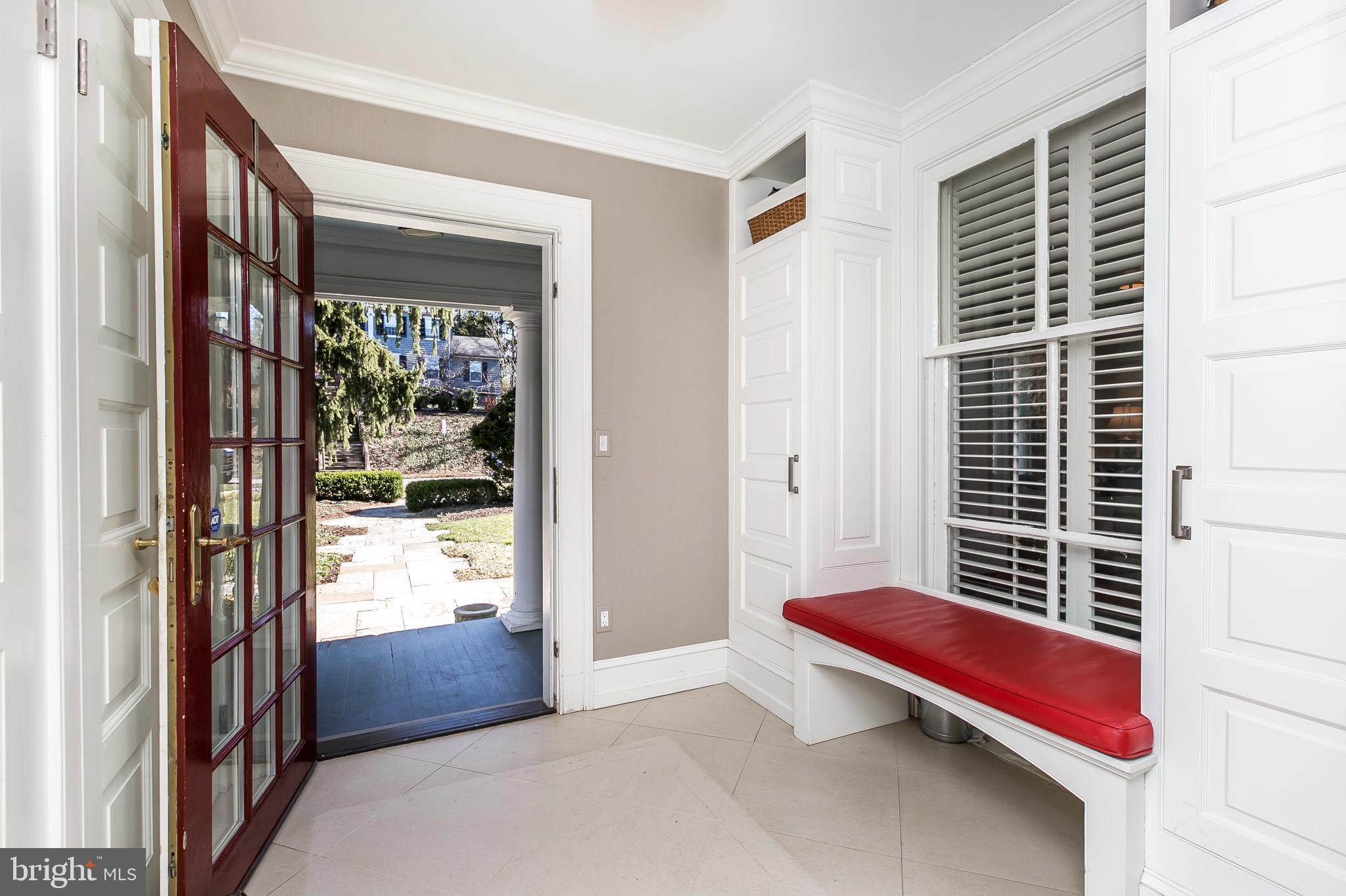 ROLAND PARK - Residential