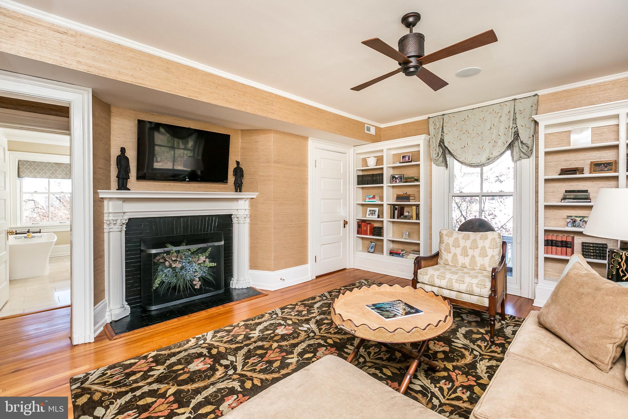 ROLAND PARK - Residential